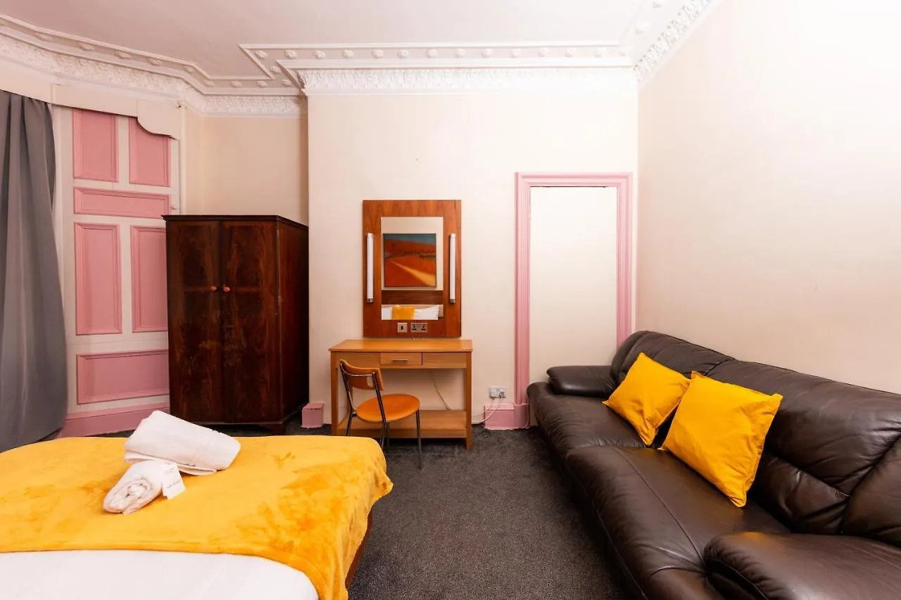אדינבורו Super Central 4 Bedrooms Apartment By Calton Hill