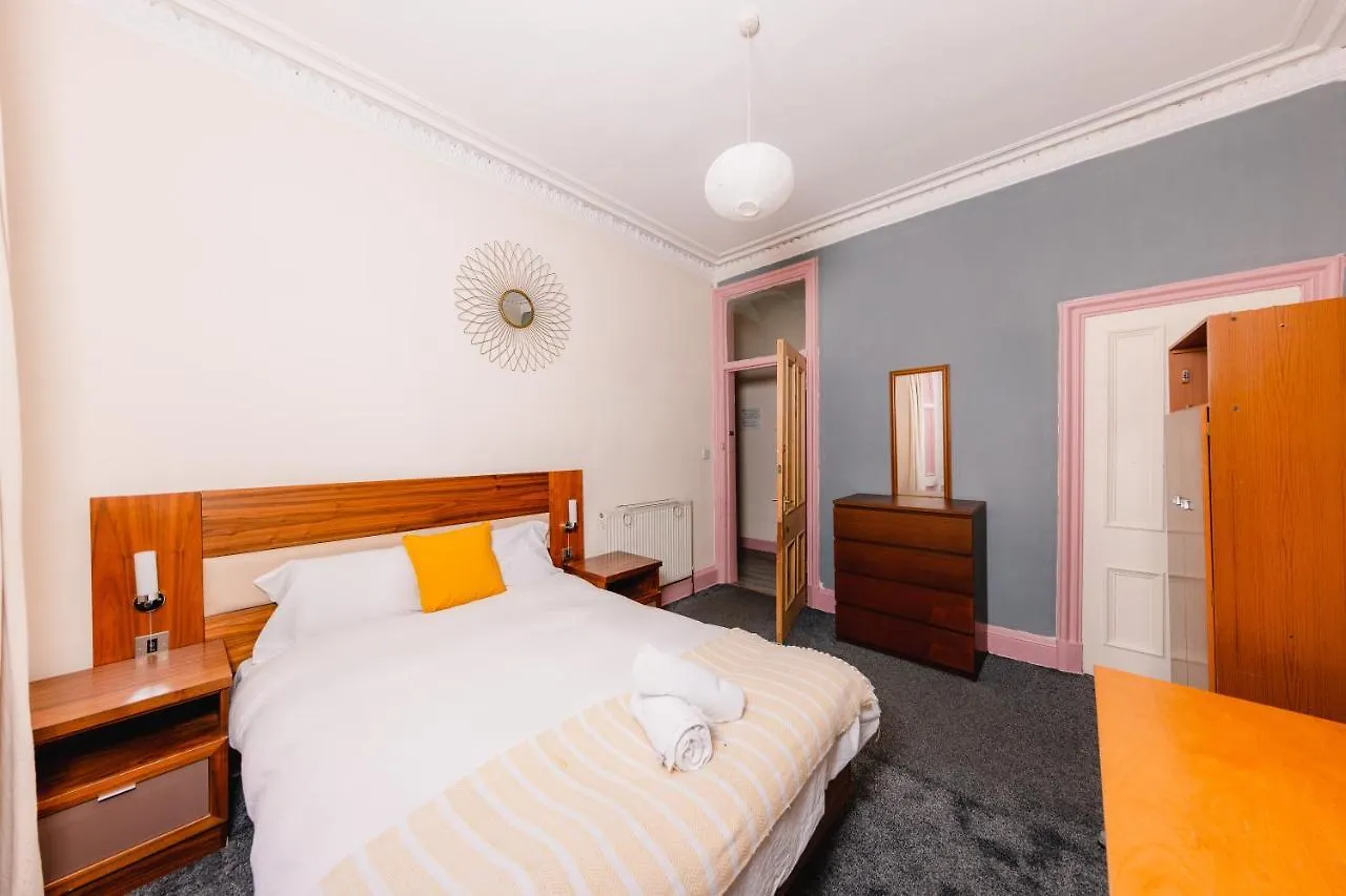 אדינבורו Super Central 4 Bedrooms Apartment By Calton Hill בריטניה