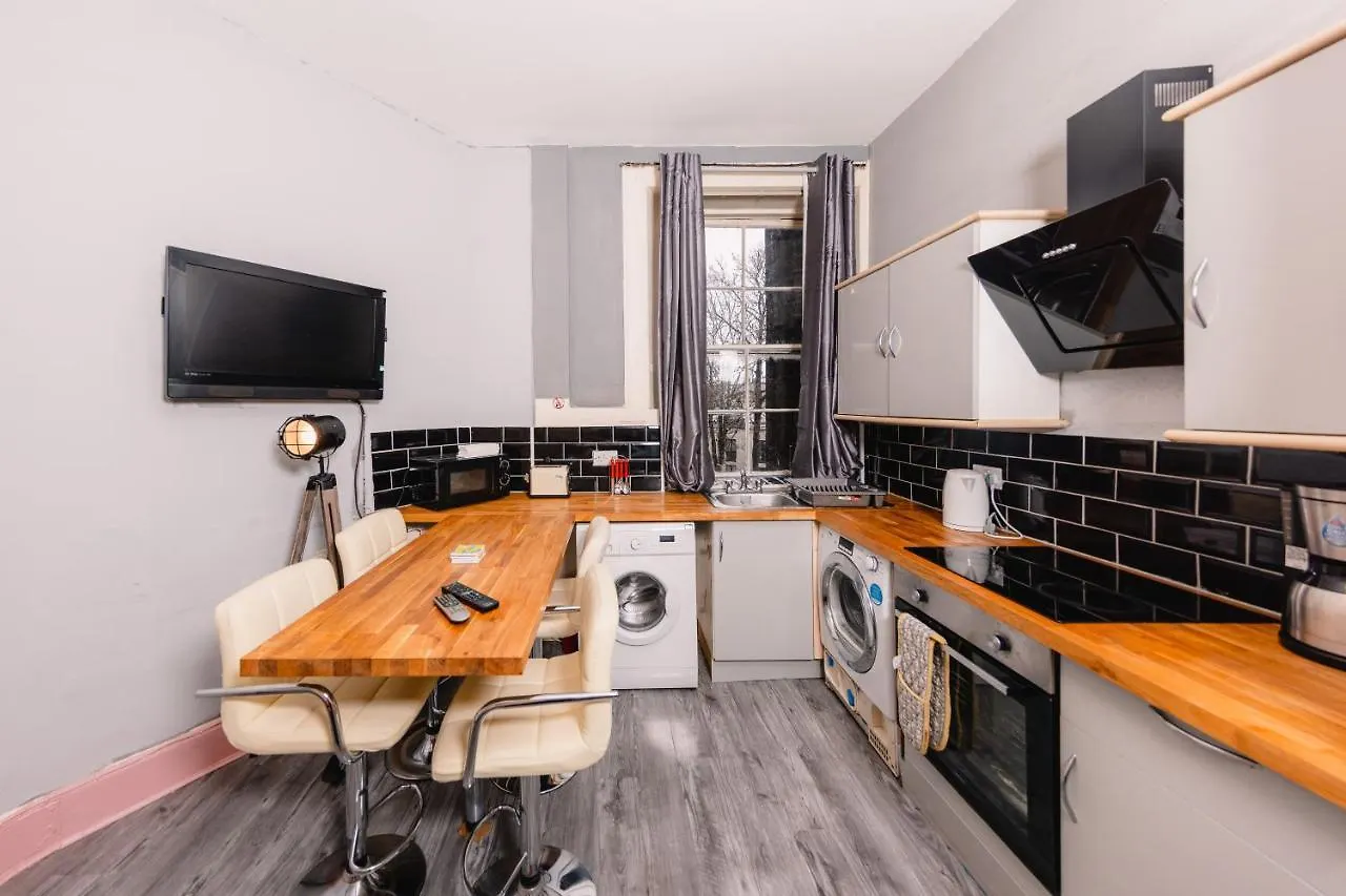 אדינבורו Super Central 4 Bedrooms Apartment By Calton Hill