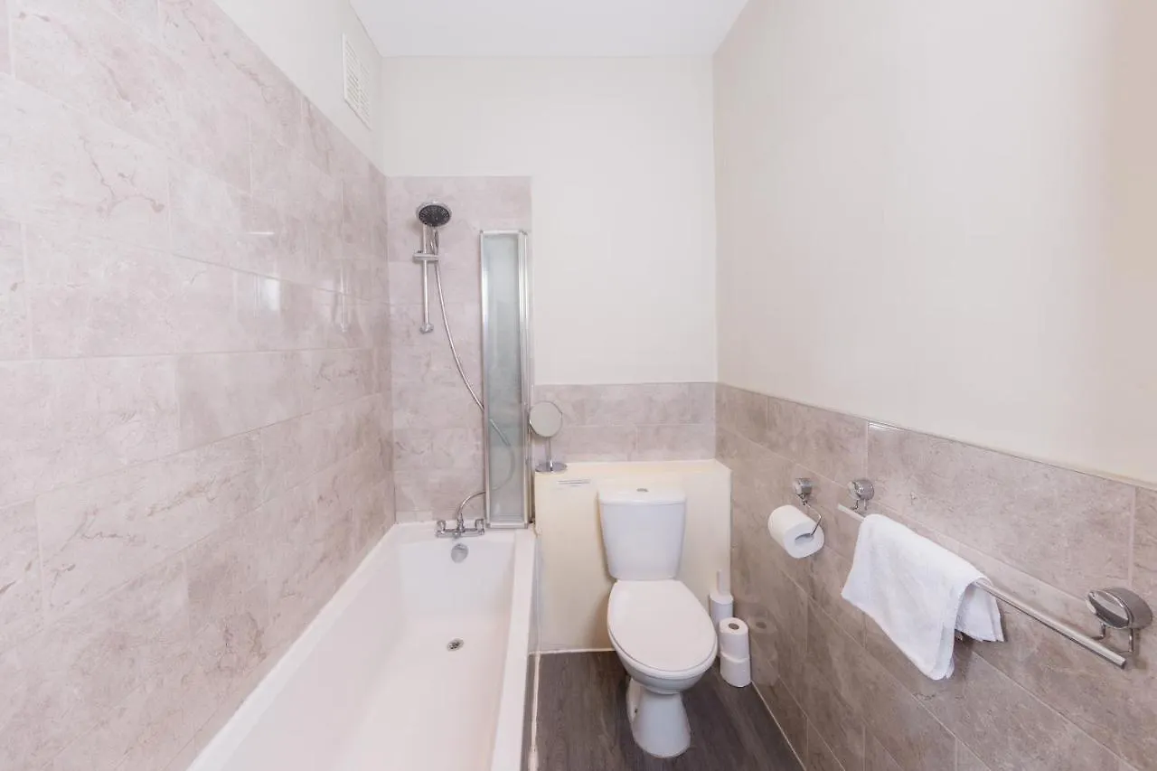 אדינבורו Super Central 4 Bedrooms Apartment By Calton Hill 0*,