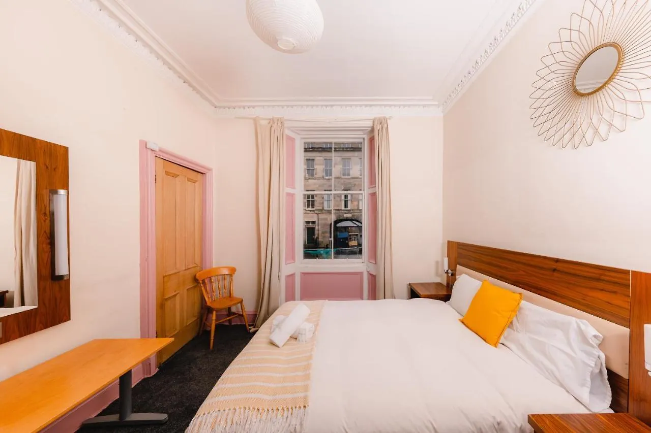 אדינבורו Super Central 4 Bedrooms Apartment By Calton Hill