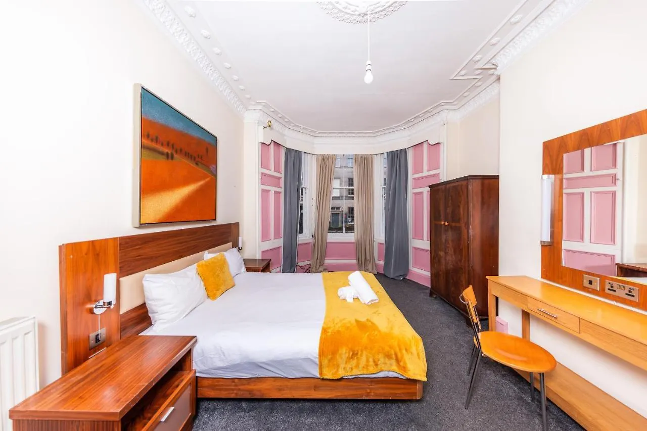 אדינבורו Super Central 4 Bedrooms Apartment By Calton Hill